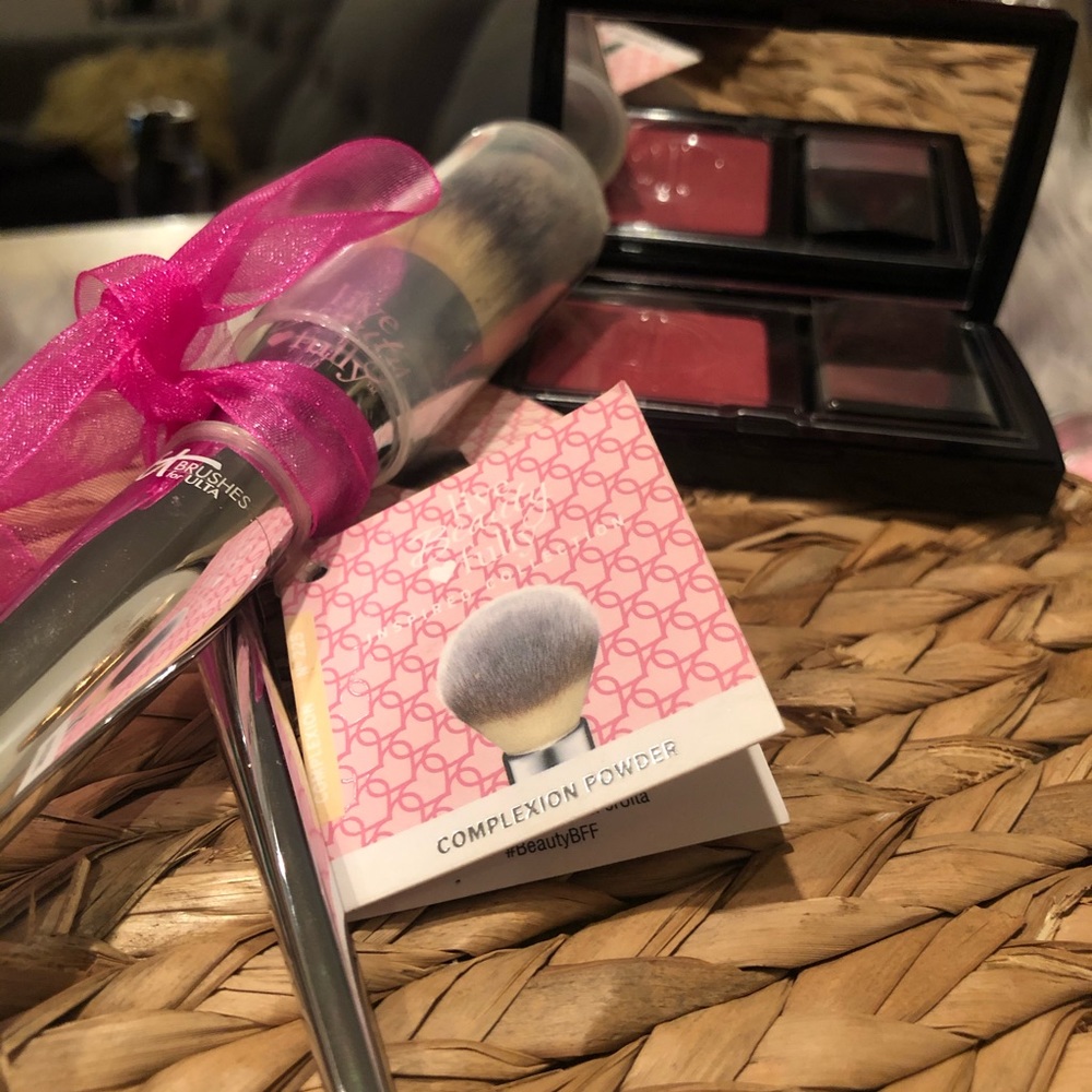 Ulta It Make-Up Brush